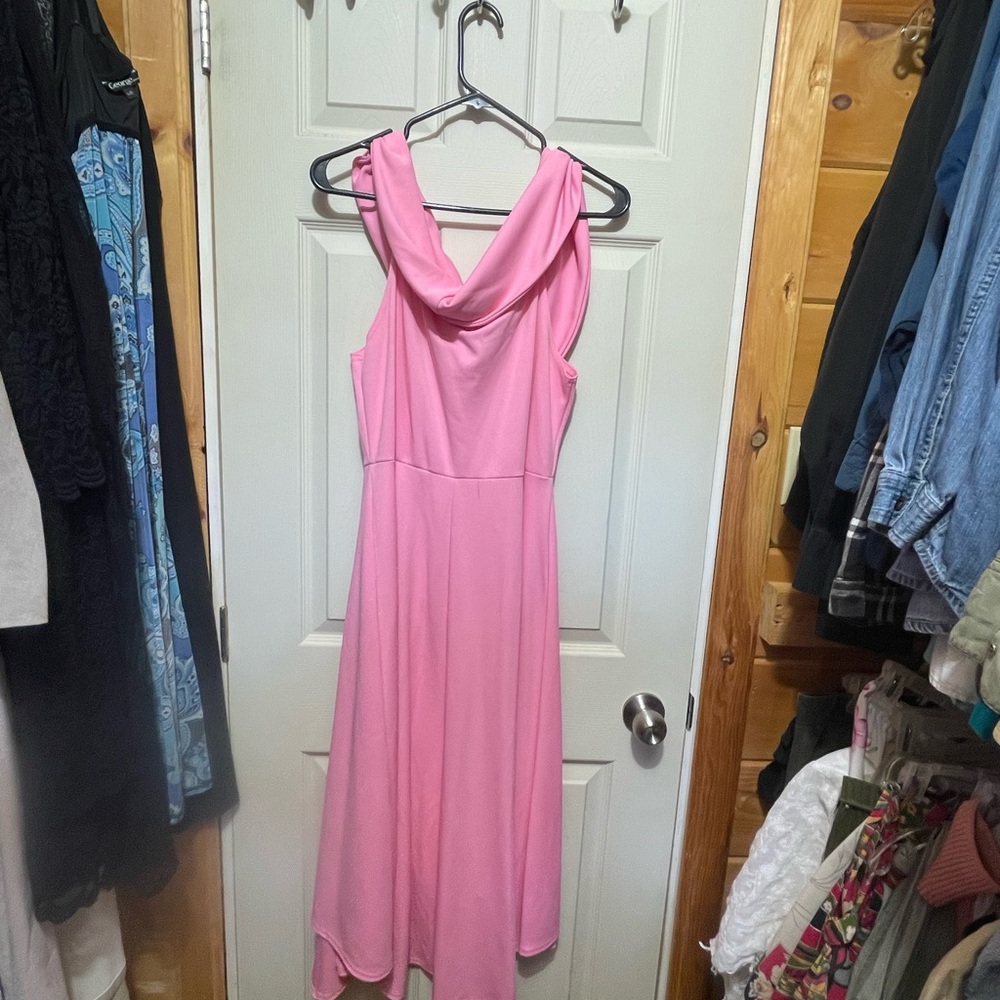 Pink dress - Picture 2 of 4